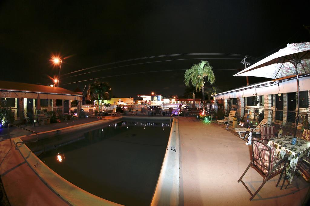 Adobe Hacienda Motel Hollywood Dış mekan fotoğraf